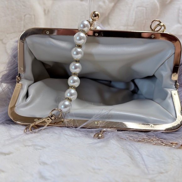 Lavender Faux Fur Handbag with Pearl Strap - Picture 5 of 8